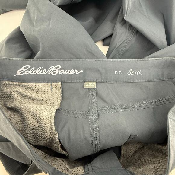 Eddie Bauer Gray Slim Fit Stretch Straight Leg Pants Men’s 30x30 Performance - Picture 4 of 6